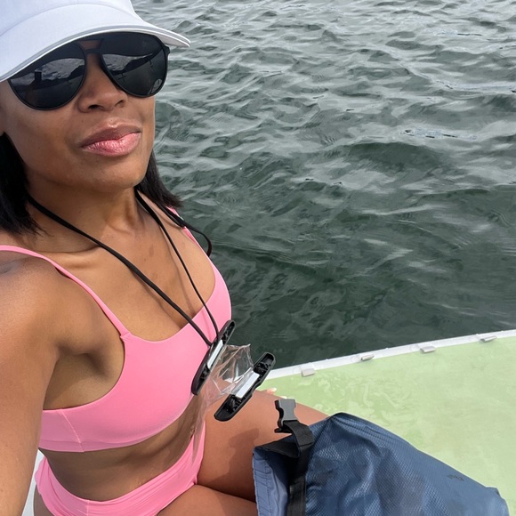 Meet your Posher, Angela - Picture 3 of 3